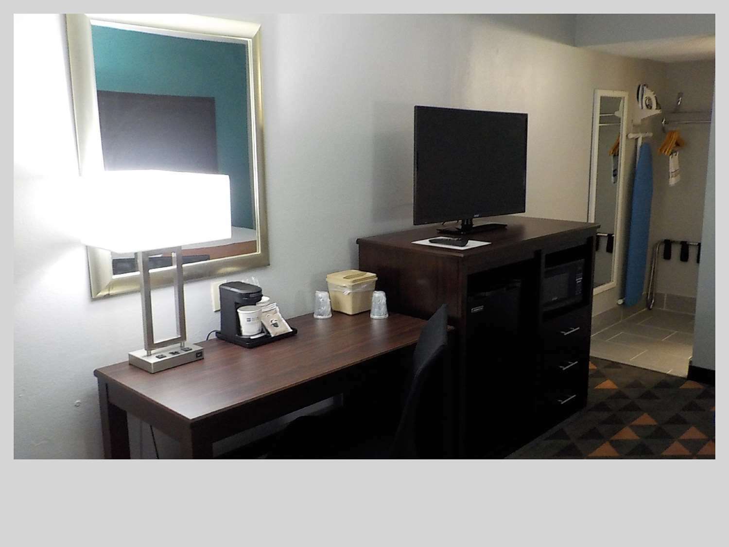 Отель Clarion Pointe Indianapolis Northeast Каслтон Экстерьер фото